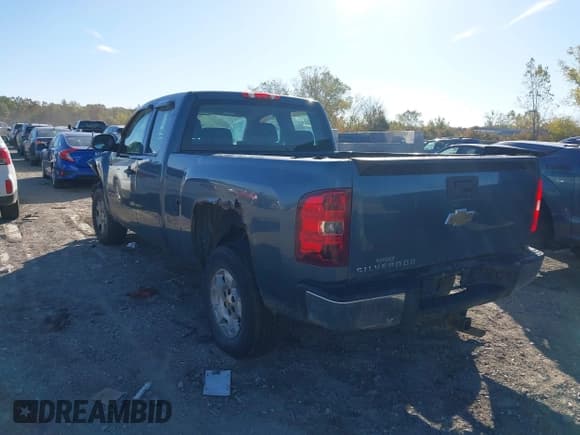 ✅ 2011 Chevrolet Silverado 1500 Work Truck • VIN: 1GCRCPEX3BZ418368 • Lot: 43428812. Listed on IAAI with 205,396 mi. Free auction sales archive from the USA and detailed vehicle history report at DreamBid. Image 3.