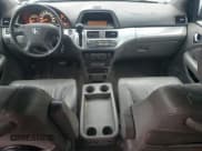 ✅ 2010 Honda Odyssey EX-L • VIN: 5FNRL3H75AB056083 • Lot: 91413545. Listed on Copart with 211,442 mi. Free auction sales archive from the USA and detailed vehicle history report at DreamBid. Image 8.