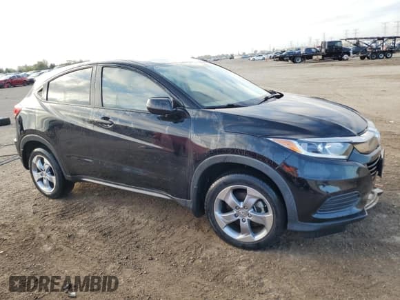 ✅ 2020 Honda HR-V LX • VIN: 3CZRU6H37LM737849 • Lot: 85931975. Wystawiony na Copart z przebiegiem 64 838 mil. Bezpłatny archiwum sprzedaży aukcyjnych z USA i szczegółowy raport historii pojazdu na DreamBid. Zdjęcie 4.