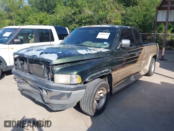 ✅ 1996 Dodge 1500 • VIN: 1B7HC13Z0TJ164020 • Lot: 42810135. Listed on IAAI with 399,797 mi. Free auction sales archive from the USA and detailed vehicle history report at DreamBid. Image 2.