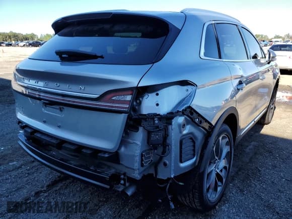 ✅ 2022 Lincoln Nautilus Reserve • VIN: 2LMPJ8KP0NBL01118 • Лот: 36366193. Опубликован ранее на Copart с пробегом 6 789 миль. Бесплатный доступ к архиву аукционных продаж из США и подробный отчёт об истории автомобиля на DreamBid. Изображение 3.