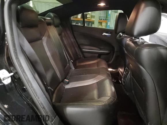 ✅ 2020 Dodge Charger SXT • VIN: 2C3CDXBG0LH136220 • Lot: 84576585. Wystawiony na Copart z przebiegiem Nie podano. Bezpłatny archiwum sprzedaży aukcyjnych z USA i szczegółowy raport historii pojazdu na DreamBid. Zdjęcie 10.