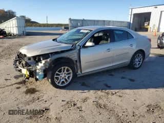 2013 Chevrolet Malibu Eco z VIN 1G11F5SR1DF160556, wystawiony jako Copart lot #89454005 z przebiegiem 114 706 mil mil oraz Szkoda całkowita • Salvage title. Historia ofert i sprzedaży dostępna na DreamBid. Obrazek 1.