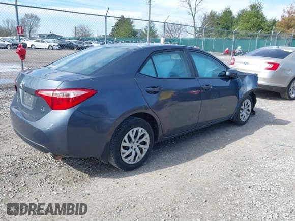 ✅ 2018 Toyota Corolla L • VIN: 2T1BURHE3JC061674 • Lot: 41813512. Listed on IAAI with 139,865 mi. Free auction sales archive from the USA and detailed vehicle history report at DreamBid. Image 4.