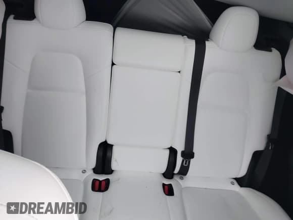 ✅ 2024 Tesla Model Y • VIN: 7SAYGDED6RF166543 • Лот: 41713362. Опубликован ранее на IAAI с пробегом Не указан. Бесплатный доступ к архиву аукционных продаж из США и подробный отчёт об истории автомобиля на DreamBid. Изображение 8.