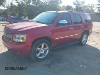 2013 Chevrolet Tahoe LTZ с VIN 1GNSCCE01DR369386, выставлен на аукционе IAAI как лот 43212029 с пробегом 254 194 миль миль и . История ставок и продаж доступна на DreamBid. Изображение 2.