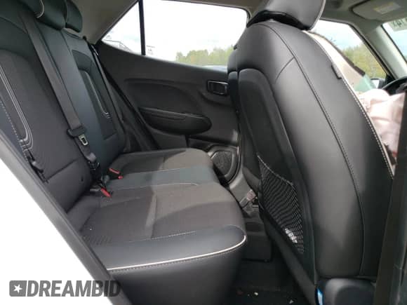 2024 Hyundai Venue SEL with VIN KMHRC8A37RU317460, listed as a Copart auction lot 74070514 with 6,817 mi miles and Salvage title. Bid and sale history available at DreamBid. Image 11.