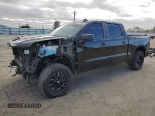 ✅ 2021 Chevrolet Silverado 1500 Custom • VIN: 3GCPYBEK1MG330261 • Lot: 77528044. Wystawiony na Copart z przebiegiem 46 753 mil. Bezpłatny archiwum sprzedaży aukcyjnych z USA i szczegółowy raport historii pojazdu na DreamBid. Zdjęcie 1.