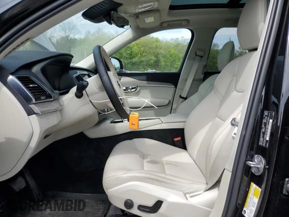 ✅ 2023 Volvo XC90 Plus • VIN: YV4L12PN7P1956858 • Lot: 54896755. Listed on Copart with 22,586 mi. Free auction sales archive from the USA and detailed vehicle history report at DreamBid. Image 7.