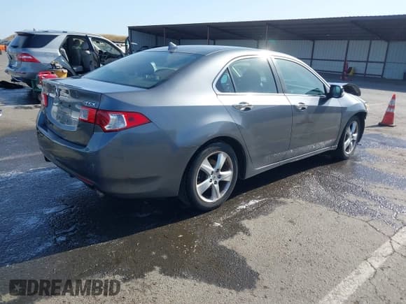 ✅ 2009 Acura TSX • VIN: JH4CU26609C031462 • Lot: 42131701. Listed on IAAI with Not provided. Free auction sales archive from the USA and detailed vehicle history report at DreamBid. Image 4.