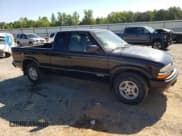 ✅ 2003 Chevrolet S-10 LS • VIN: 1GCDT19X838139717 • Лот: 55943865. Опубликован ранее на Copart с пробегом 143 371 миль. Бесплатный доступ к архиву аукционных продаж из США и подробный отчёт об истории автомобиля на DreamBid. Изображение 4.