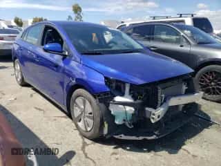 2019 Hyundai Ioniq Blue с VIN KMHC65LC2KU170821, выставлен на аукционе Copart как лот 50982874 с пробегом 93 049 миль миль и Списание • Salvage title. История ставок и продаж доступна на DreamBid. Изображение 4.