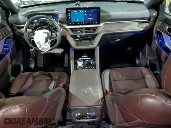 ✅ 2025 Ford Explorer Platinum • VIN: 1FMUK8HH4SGB80965 • Lot: 94333375. Wystawiony na Copart z przebiegiem 21 003 mil. Bezpłatny archiwum sprzedaży aukcyjnych z USA i szczegółowy raport historii pojazdu na DreamBid. Zdjęcie 8.