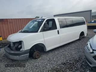 2013 Chevrolet Express Passenger LT с VIN 1GAZG1FG6D1158008, выставлен на аукционе Copart как лот 54505715 с пробегом Не указан миль и Списание • Salvage title. История ставок и продаж доступна на DreamBid. Изображение 1.