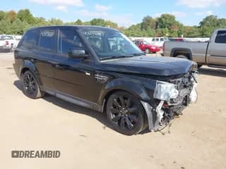 ✅ 2013 Land Rover Range Rover Sport HSE Lux • VIN: SALSK2D41DA764797 • Lot: 43439687. Wystawiony na IAAI z przebiegiem 101 971 mil. Bezpłatny archiwum sprzedaży aukcyjnych z USA i szczegółowy raport historii pojazdu na DreamBid. Zdjęcie 1.