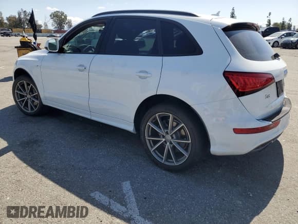 ✅ 2015 Audi Q5 Premium Plus • VIN: WA1DGAFP8FA108600 • Lot: 51817235. Listed on Copart with 90,555 mi. Free auction sales archive from the USA and detailed vehicle history report at DreamBid. Image 2.