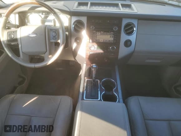 ✅ 2008 Ford Expedition Max Limited • VIN: 1FMFK19568LA06397 • Lot: 86193015. Listed on Copart with 129,969 mi. Free auction sales archive from the USA and detailed vehicle history report at DreamBid. Image 8.