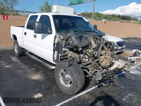 ✅ 2007 Chevrolet Silverado 2500HD LT1 • VIN: 1GCHK23D67F160348 • Lot: 43269127. Wystawiony na IAAI z przebiegiem 179 920 mil. Bezpłatny archiwum sprzedaży aukcyjnych z USA i szczegółowy raport historii pojazdu na DreamBid. Zdjęcie 1.