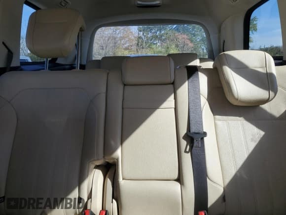 ✅ 2018 Mercedes-Benz GLS 450 • VIN: 4JGDF6EE8JB031800 • Lot: 90291485. Listed on Copart with 72,860 mi. Free auction sales archive from the USA and detailed vehicle history report at DreamBid. Image 10.