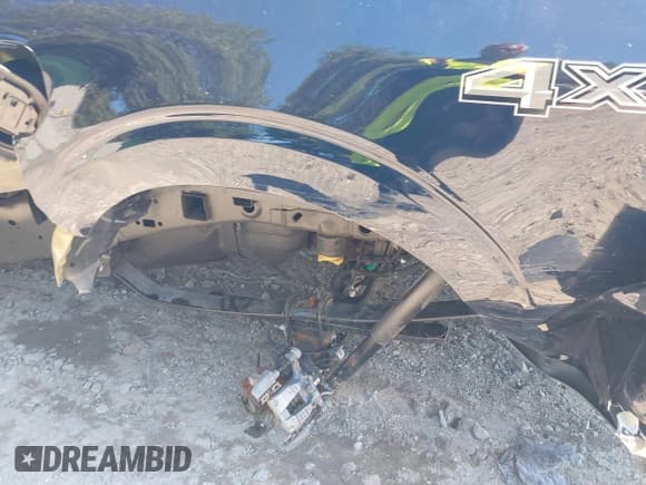 ✅ 2025 Ford F-150 XL • VIN: 1FTMF1LP2SKD18160 • Lot: 43058340. Wystawiony na IAAI z przebiegiem 4 949 mil. Bezpłatny archiwum sprzedaży aukcyjnych z USA i szczegółowy raport historii pojazdu na DreamBid. Zdjęcie 17.