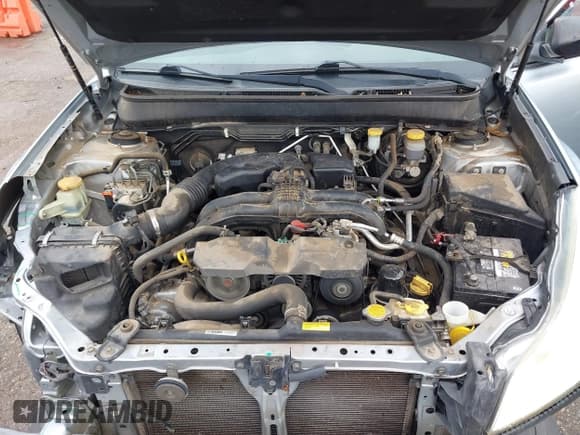 ✅ 2014 Subaru Outback 2.5i • VIN: 4S4BRCAC5E1229215 • Lot: 42536137. Wystawiony na IAAI z przebiegiem 144 982 mil. Bezpłatny archiwum sprzedaży aukcyjnych z USA i szczegółowy raport historii pojazdu na DreamBid. Zdjęcie 10.