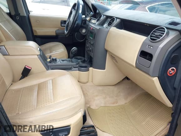 ✅ 2006 Land Rover LR3 HSE • VIN: SALAG25416A401401 • Лот: 42832985. Опубликован ранее на IAAI с пробегом 214 717 миль. Бесплатный доступ к архиву аукционных продаж из США и подробный отчёт об истории автомобиля на DreamBid. Изображение 5.