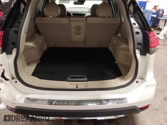 ✅ 2017 Nissan Rogue SV • VIN: 5N1AT2MT9HC761398 • Lot: 42908600. Listed on IAAI with 75,526 mi. Free auction sales archive from the USA and detailed vehicle history report at DreamBid. Image 18.