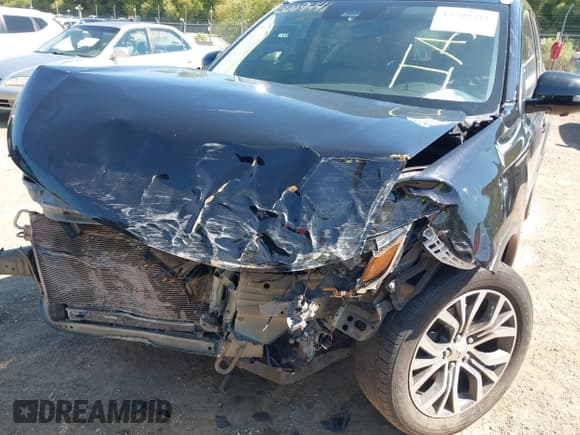 ✅ 2017 Mitsubishi Outlander SE • VIN: JA4AD3A35HZ059971 • Lot: 43209441. Listed on IAAI with 147,635 mi. Free auction sales archive from the USA and detailed vehicle history report at DreamBid. Image 6.