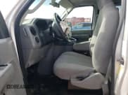 ✅ 2013 Ford Econoline Cargo Commercial • VIN: 1FTSS3EL1DDA10445 • Lot: 53448854. Wystawiony na Copart z przebiegiem 82 570 mil. Bezpłatny archiwum sprzedaży aukcyjnych z USA i szczegółowy raport historii pojazdu na DreamBid. Zdjęcie 7.