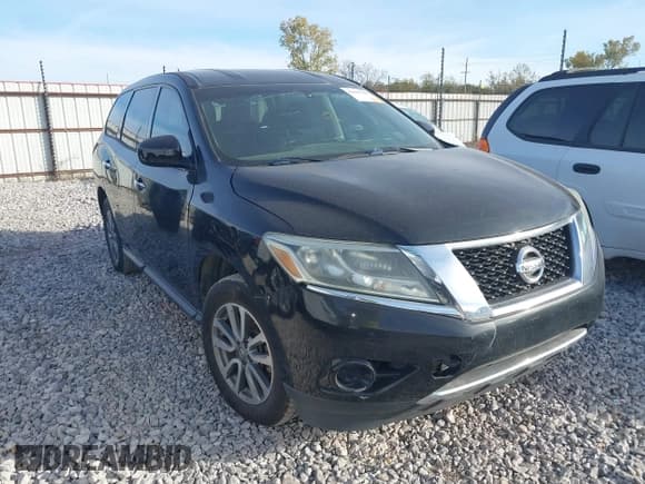 ✅ 2013 Nissan Pathfinder SV • VIN: 5N1AR2MN8DC633888 • Lot: 43667043. Wystawiony na IAAI z przebiegiem 162 299 mil. Bezpłatny archiwum sprzedaży aukcyjnych z USA i szczegółowy raport historii pojazdu na DreamBid. Zdjęcie 1.