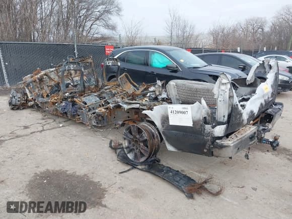 ✅ 2016 Ford F-150 XLT • VIN: 1FTFW1EF3GKF04181 • Lot: 41209007. Listed on IAAI with Not provided. Free auction sales archive from the USA and detailed vehicle history report at DreamBid. Image 3.