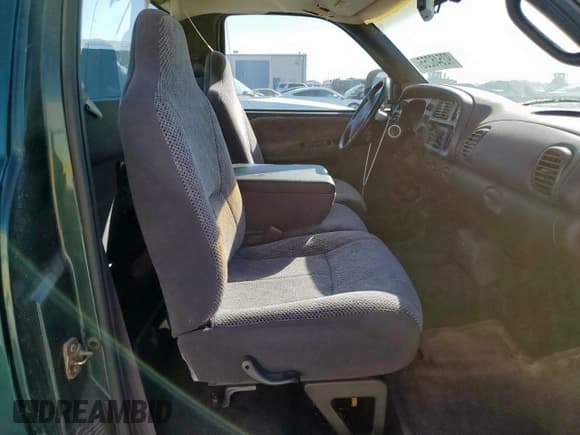 ✅ 2000 Dodge 1500 • VIN: 1B7HF16Z0YS626385 • Lot: 92546255. Listed on Copart with 74,990 mi. Free auction sales archive from the USA and detailed vehicle history report at DreamBid. Image 10.