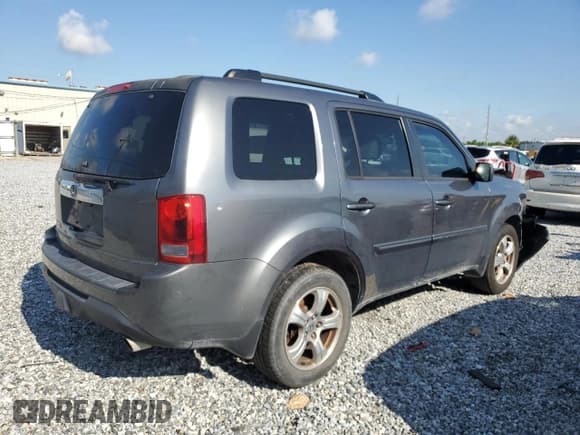 ✅ 2013 Honda Pilot EX-L • VIN: 5FNYF3H76DB021379 • Lot: 65776495. Listed on Copart with 211,625 mi. Free auction sales archive from the USA and detailed vehicle history report at DreamBid. Image 3.