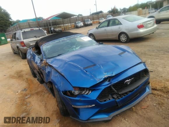 ✅ 2018 Ford Mustang EcoBoost Premium • VIN: 1FATP8UH6J5117678 • Лот: 43251624. Опубликован ранее на IAAI с пробегом 101 903 миль. Бесплатный доступ к архиву аукционных продаж из США и подробный отчёт об истории автомобиля на DreamBid. Изображение 6.
