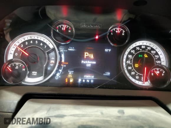 ✅ 2018 Ram 2500 Big Horn • VIN: 3C6UR5MJ2JG169982 • Lot: 48238605. Wystawiony na Copart z przebiegiem 172 978 mil. Bezpłatny archiwum sprzedaży aukcyjnych z USA i szczegółowy raport historii pojazdu na DreamBid. Zdjęcie 9.