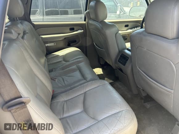 ✅ 2003 GMC Yukon SLT • VIN: 1GKEC13T43R207813 • Lot: 42896868. Wystawiony na IAAI z przebiegiem 183 907 mil. Bezpłatny archiwum sprzedaży aukcyjnych z USA i szczegółowy raport historii pojazdu na DreamBid. Zdjęcie 8.