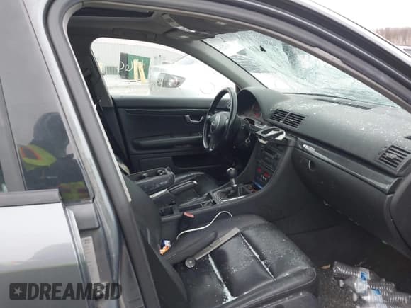 ✅ 2003 Audi A4 1.8T • VIN: WAULC68E93A360841 • Lot: 43791160. Listed on IAAI with 260,195 mi. Free auction sales archive from the USA and detailed vehicle history report at DreamBid. Image 5.