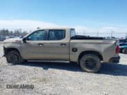 ✅ 2022 Chevrolet Silverado 1500 LT Trail Boss • VIN: 3GCUDFED1NG689442 • Lot: 41994642. Wystawiony na IAAI z przebiegiem 26 598 mil. Bezpłatny archiwum sprzedaży aukcyjnych z USA i szczegółowy raport historii pojazdu na DreamBid. Zdjęcie 15.