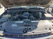 ✅ 2000 Chevrolet Suburban LS • VIN: 3GNEC16T7YG130716 • Lot: 80518535. Listed on Copart with Not provided. Free auction sales archive from the USA and detailed vehicle history report at DreamBid. Image 12.