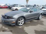 ✅ 2010 Ford Mustang GT • VIN: 1ZVBP8CH0A5116918 • Лот: 42651849. Опубликован ранее на IAAI с пробегом 68 786 миль. Бесплатный доступ к архиву аукционных продаж из США и подробный отчёт об истории автомобиля на DreamBid. Изображение 2.