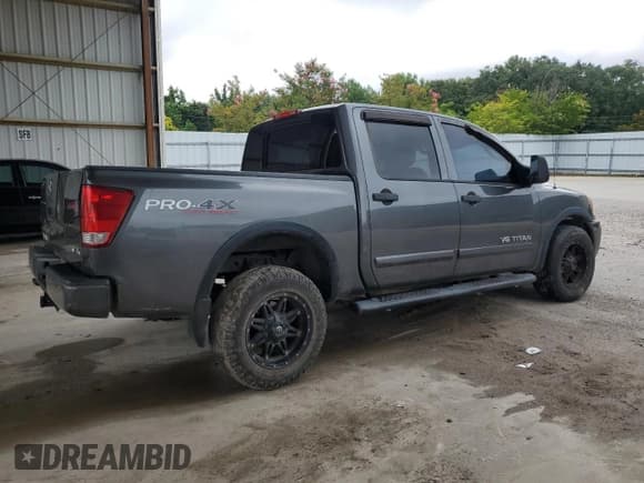 ✅ 2011 Nissan Titan Pro-4X • VIN: 1N6AA0EC9BN302328 • Лот: 67611365. Опубликован ранее на Copart с пробегом 214 177 миль. Бесплатный доступ к архиву аукционных продаж из США и подробный отчёт об истории автомобиля на DreamBid. Изображение 3.