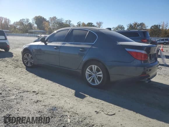 ✅ 2010 BMW 5 Series 528i xDrive • VIN: WBANV1C58AC444261 • Lot: 91014125. Wystawiony na Copart z przebiegiem 159 864 mil. Bezpłatny archiwum sprzedaży aukcyjnych z USA i szczegółowy raport historii pojazdu na DreamBid. Zdjęcie 2.