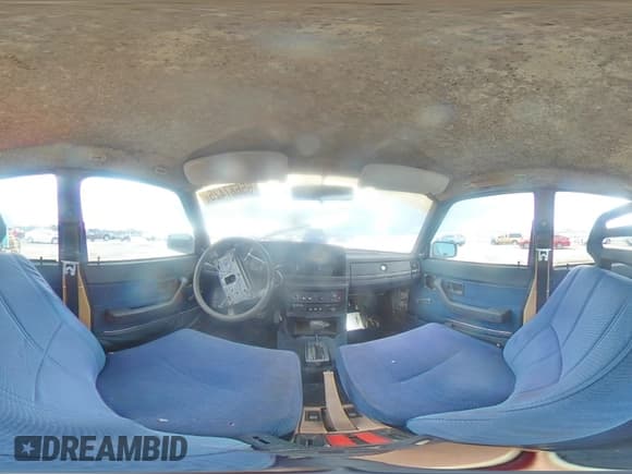 ✅ 1988 Volvo 240 DL • VIN: YV1AX8848J1281170 • Lot: 65687425. Wystawiony na Copart z przebiegiem 105 577 mil. Bezpłatny archiwum sprzedaży aukcyjnych z USA i szczegółowy raport historii pojazdu na DreamBid. Zdjęcie 14.