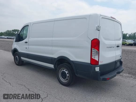 ✅ 2017 Ford Transit • VIN: 1FTYR1ZM8HKB53620 • Lot: 42345715. Wystawiony na IAAI z przebiegiem 223 303 mil. Bezpłatny archiwum sprzedaży aukcyjnych z USA i szczegółowy raport historii pojazdu na DreamBid. Zdjęcie 3.