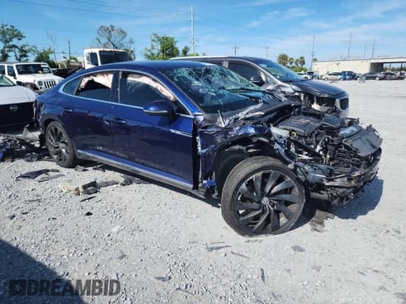 ✅ 2019 Volkswagen Arteon SE R-Line • VIN: WVWFR7AN0KE025151 • Лот: 62730575. Опубликован ранее на Copart с пробегом 66 993 миль. Бесплатный доступ к архиву аукционных продаж из США и подробный отчёт об истории автомобиля на DreamBid. Изображение 4.