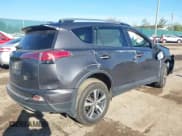 ✅ 2018 Toyota RAV4 XLE • VIN: 2T3RFREV0JW750395 • Лот: 43690716. Опубликован ранее на IAAI с пробегом 79 460 миль. Бесплатный доступ к архиву аукционных продаж из США и подробный отчёт об истории автомобиля на DreamBid. Изображение 4.