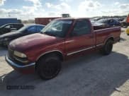 ✅ 1998 Chevrolet S-10 LS • VIN: 1GCCS1446WK207984 • Лот: 80580584. Опубликован ранее на Copart с пробегом 139 040 миль. Бесплатный доступ к архиву аукционных продаж из США и подробный отчёт об истории автомобиля на DreamBid. Изображение 1.