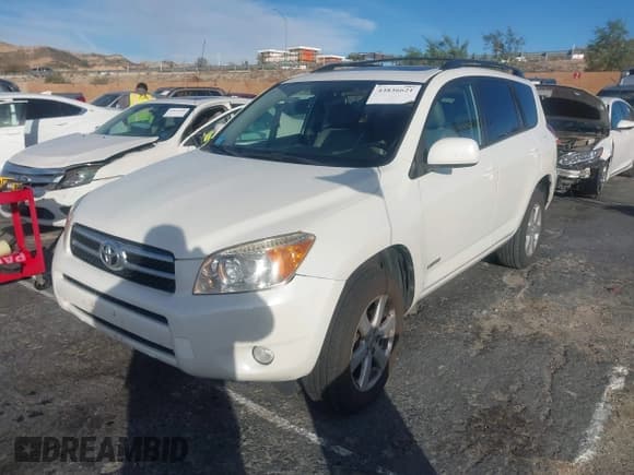 ✅ 2007 Toyota RAV4 Limited • VIN: JTMZD31V075043709 • Lot: 43836621. Listed on IAAI with 203,806 mi. Free auction sales archive from the USA and detailed vehicle history report at DreamBid. Image 2.