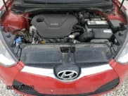 ✅ 2017 Hyundai Veloster • VIN: KMHTC6AD3HU309647 • Lot: 43401555. Wystawiony na Copart z przebiegiem 114 966 mil. Bezpłatny archiwum sprzedaży aukcyjnych z USA i szczegółowy raport historii pojazdu na DreamBid. Zdjęcie 12.