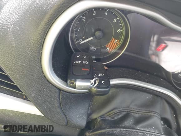 ✅ 2014 Jeep Cherokee Limited • VIN: 1C4PJMDS1EW140450 • Лот: 43660128. Опубликован ранее на IAAI с пробегом 104 040 миль. Бесплатный доступ к архиву аукционных продаж из США и подробный отчёт об истории автомобиля на DreamBid. Изображение 11.